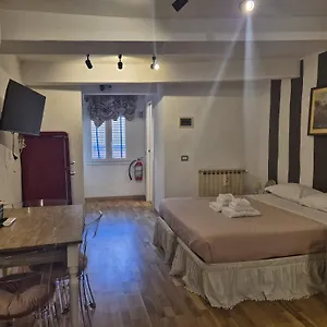 ognissanti-dream-suites.it-tuscanyhotel.com/